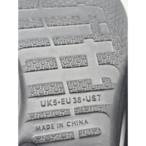 FitFlop Sandals Womens Size 7 Black IQushion Thong Flip Flop Comfort Shoes - Picture 10 of 11